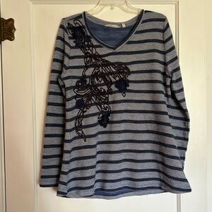 Soft Surroundings blue stripe tunic with prey embellishments. L